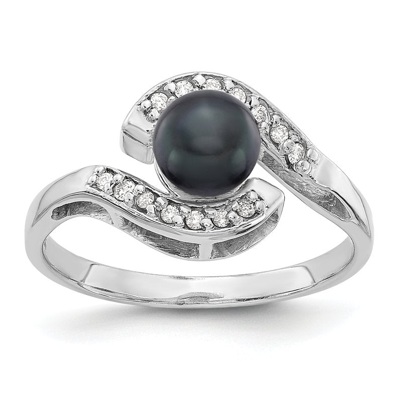 14k White Gold 5.5mm Black FW Cultured Pearl VS Diamond ring