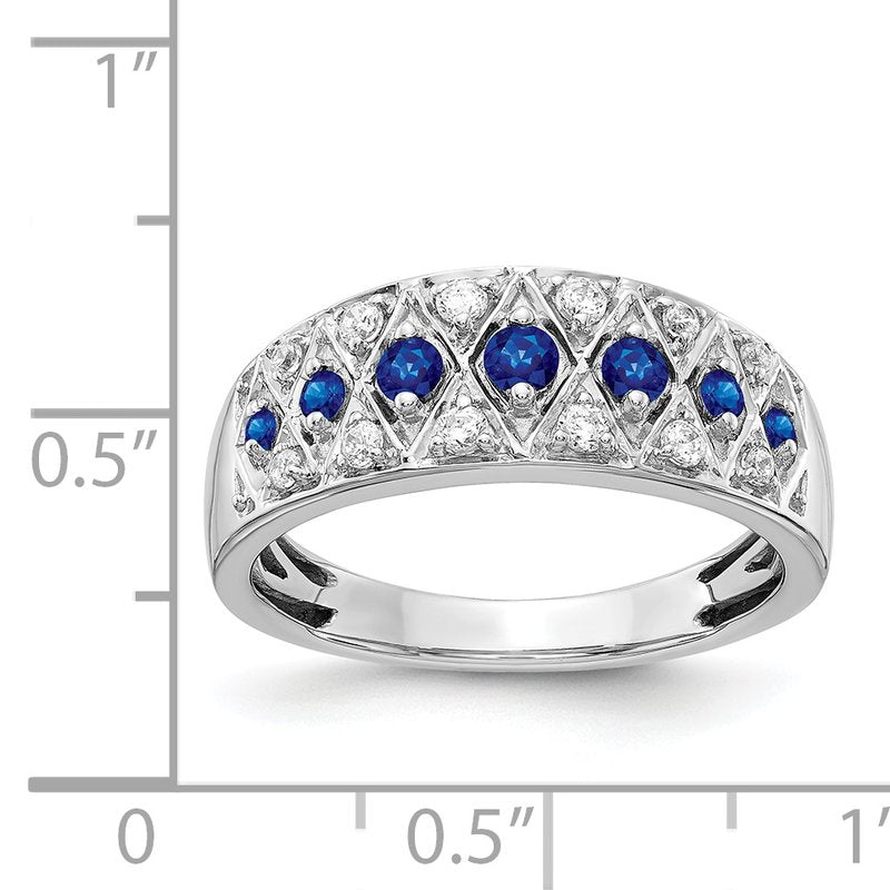 14k White Gold Diamond and Emerald Fancy Ring