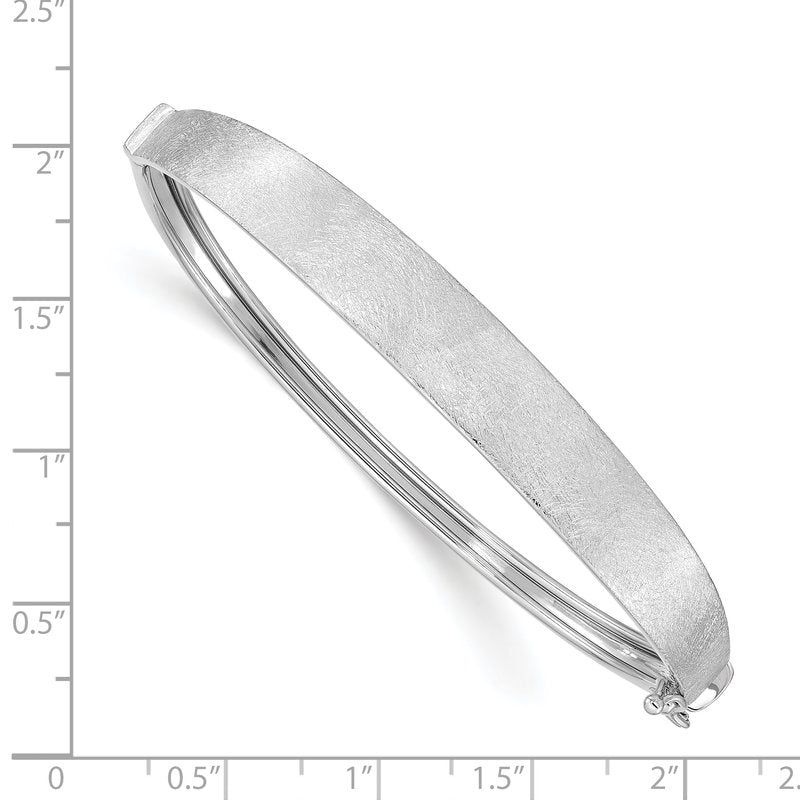 14k White Gold Satin Finish Graduated 8.00mm Hinged Oval Bangle Bracelet