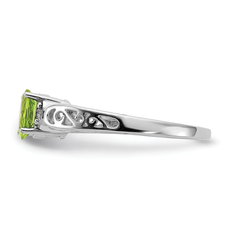 14k White Gold 6x4mm Oval Peridot A Diamond ring