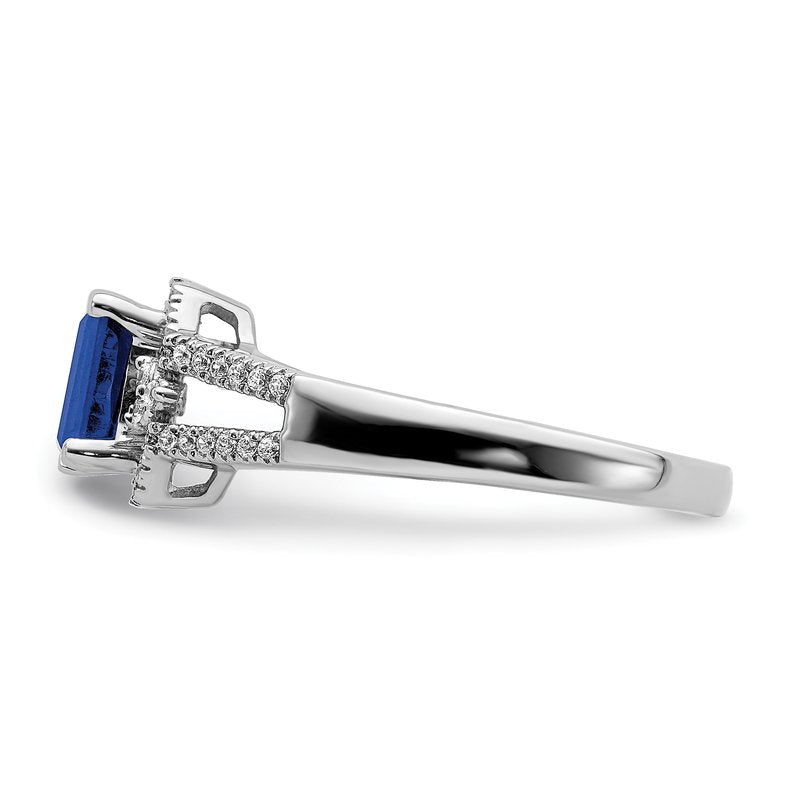 14k White Gold Diamond and Emerald Ring