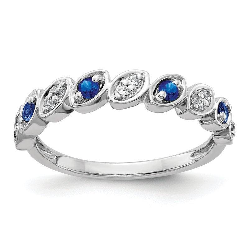 14k White Gold Fancy Diamond and Emerald Ring