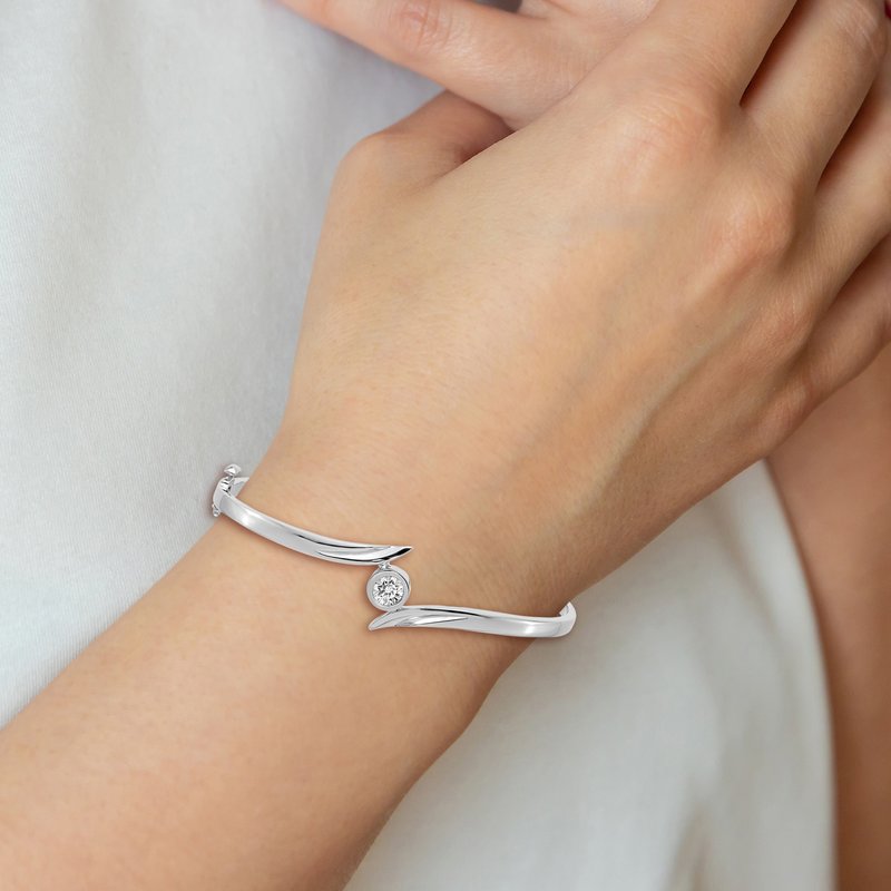 14k White Gold Complete 1/2 carat VS Diamond Hinged Oval Bangle Bracelet