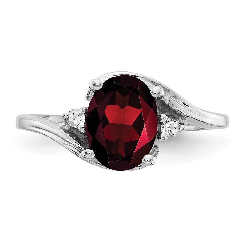 14k White Gold 8x6mm Oval Garnet VS Diamond ring