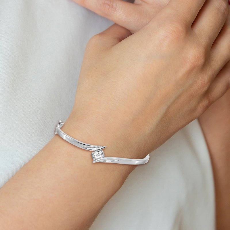 14k White Gold Complete 3/4 carat Emerald-cut AAA Diamond Hinged Oval Bangle  Bracelet