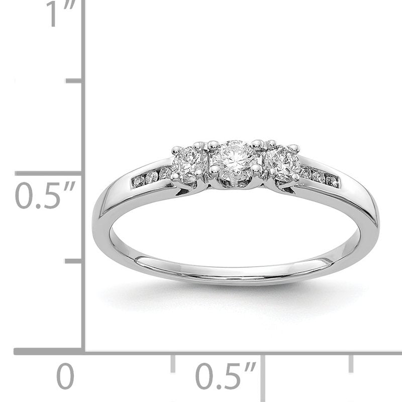 14k White Gold Diamond Ring