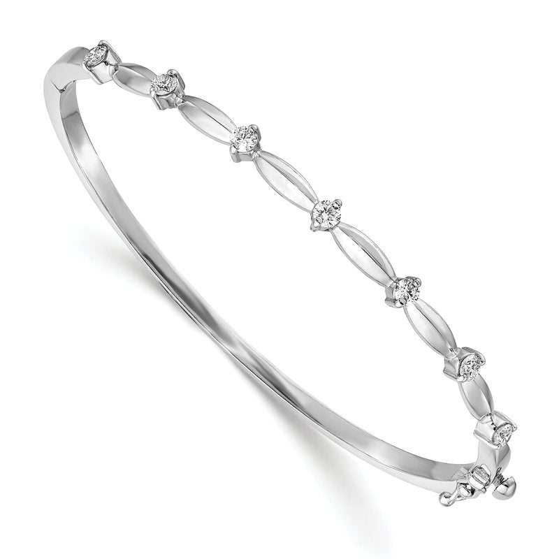 14k Complete 1/2 carat White Gold VS Diamond Hinged Oval Bangle Bracelet