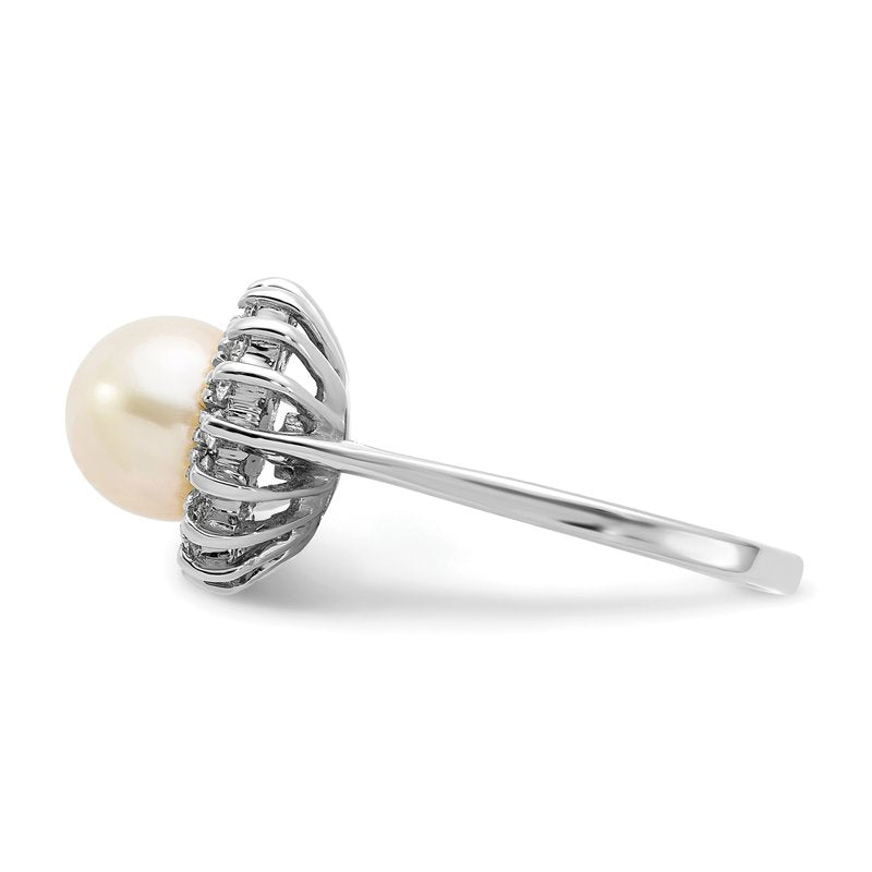 14k White Gold 7.5mm FW Cultured Pearl VS Diamond ring
