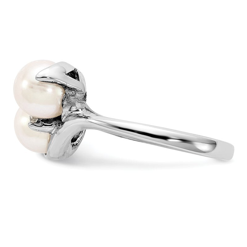 14k White Gold 6mm FW Cultured Pearl AAA Diamond ring