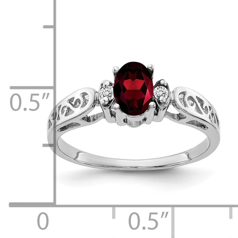 14k White Gold 6x4mm Oval Garnet A Diamond ring
