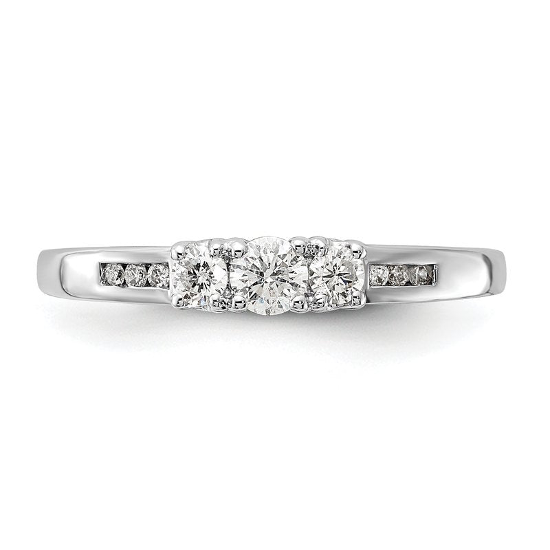 14k White Gold Diamond Ring