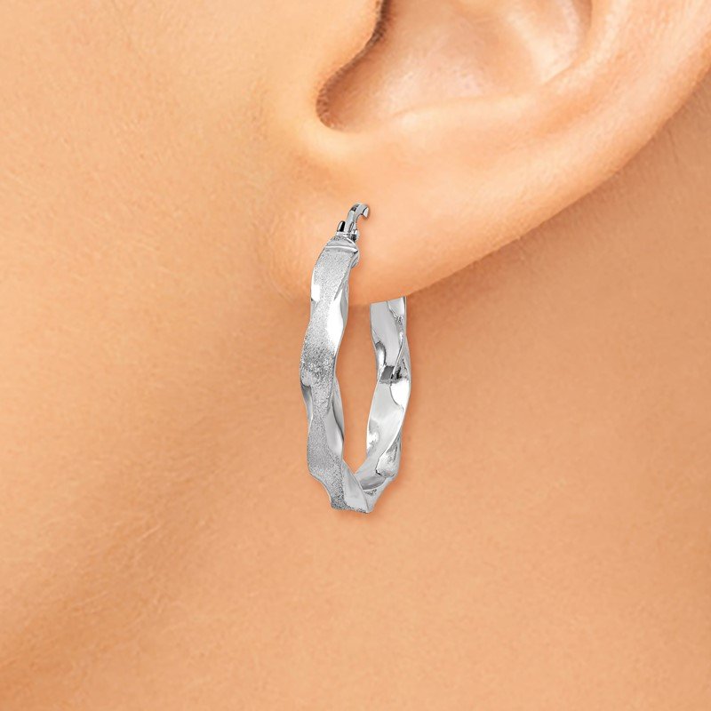14K White Gold Satin and Polished Scalloped Edge Hoop Earrings
