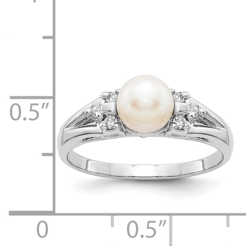 14k White Gold 6mm FW Cultured Pearl AAA Diamond ring